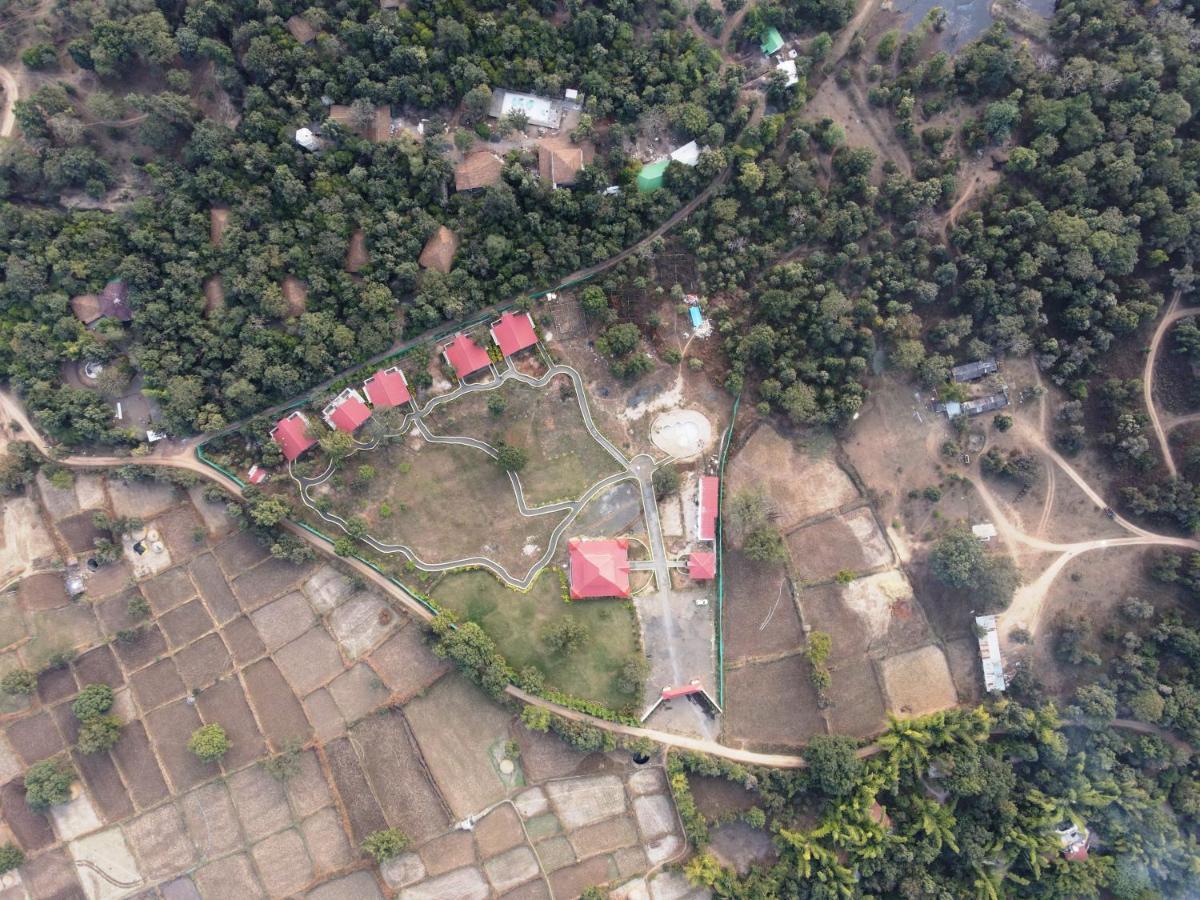 The Infinity Pench Resort Khawāsa エクステリア 写真