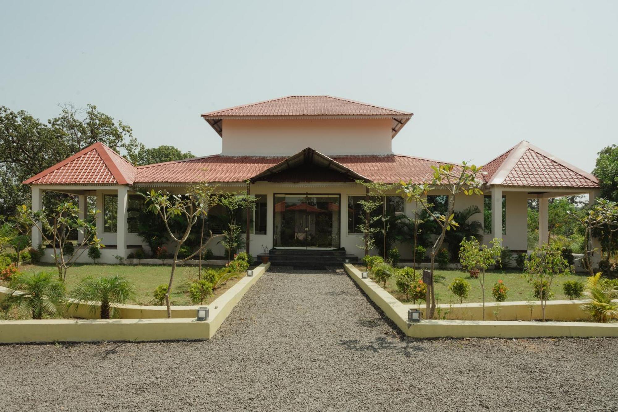The Infinity Pench Resort Khawāsa エクステリア 写真